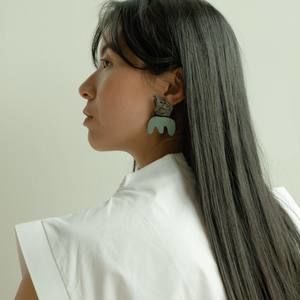 Meet your Posher, Carolyn l.